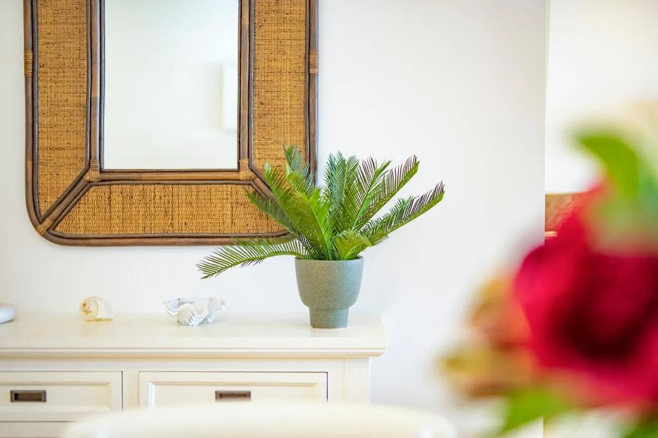 Noosa Crest Luxury Ocean View Apartment 32 Avustralya