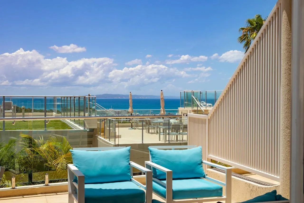Noosa Crest Luxury Ocean View Apartment 32
